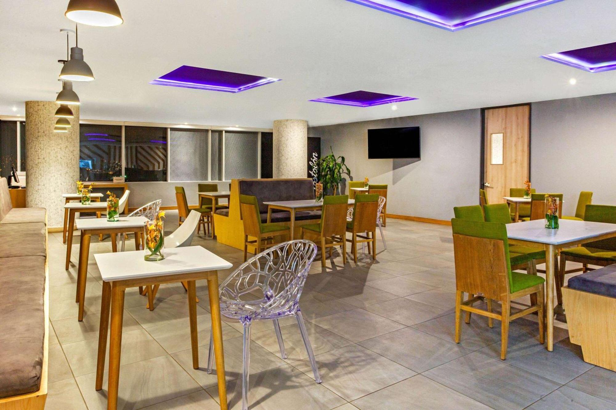 Hotel La Quinta By Wyndham Medellín Exteriér fotografie